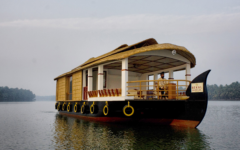Kottapuram Houseboat